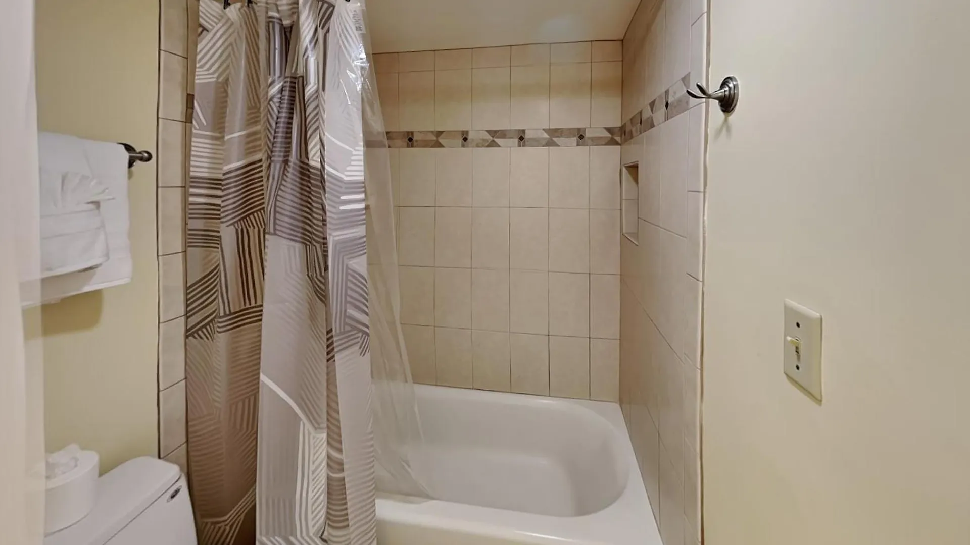 Maui Banyan T-305 Apartment Wailea  United States